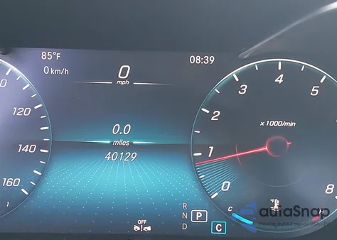 2021 Mercedes-Benz C 300 Sedan z USA, uszkodzony, nr VIN W1KWF8DB4MR612681